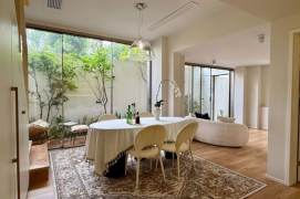 Beautiful 2brs with big yard near Changshu Road