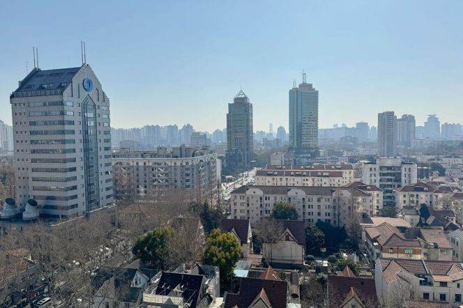 modern 3brs floor heating beside line 1,7 and An fu road core area of downtown only 23.5K