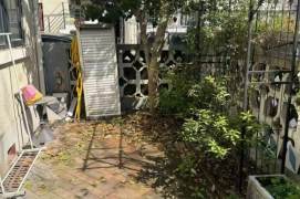 Private yard 1 BR APT yongjia Rd Hengshan Rd 9k