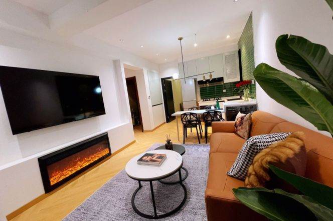 3 Brs, 2 Baths with Open Balcony/Floor heating/Dish washer, Jianguo/Taiyuan rd @ Jiashan metro L9&12