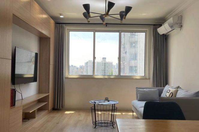 Spacious&Modern&Bright Elevator 2Bdrs 1Bath Apt+L2/3/4 Zhong Shan Park+Nice View