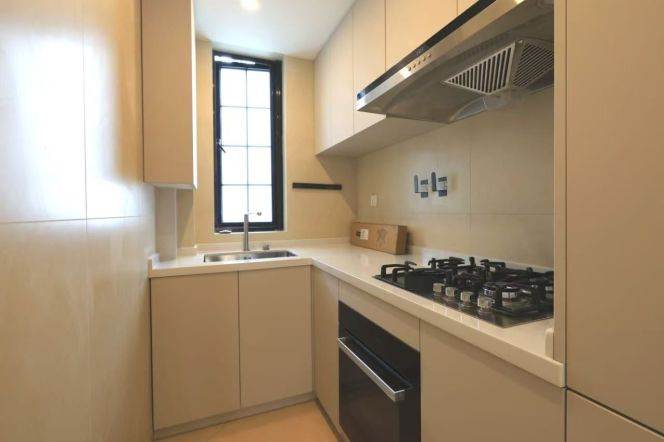 Shanghai Library 1BR apartment with garden