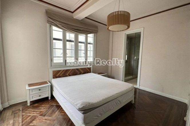 Heritage APT 2BR 2Baths Balcony Jing’an Temple 25k