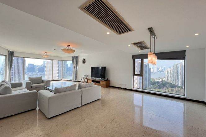 modern 4brs modern furniture big living room nice river view beside Huang pu river 