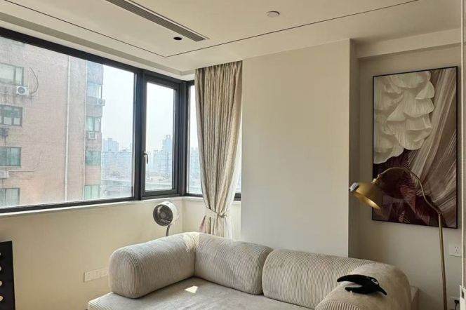 1 Big Br with Central ac/Floor heating, 80 sqm, High rise building @ West Yan’an metro L3&4