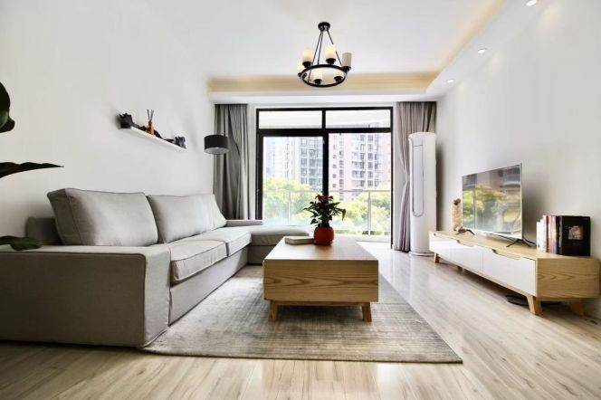 Changping Rd Station Elevator 2Br/2Bath with Open Balcony Line7/13