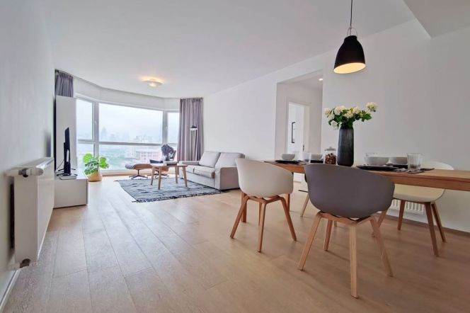 High floor 2br 2bt apt IAPM Gym & outdoor swimming pool 