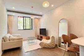 Dong'an rd  1br only 7000  /  Spacious / Bright / Modern/ Quiet /  Stairs