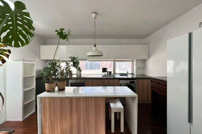 South Shanxi rd 2BR 2BATH with terrace