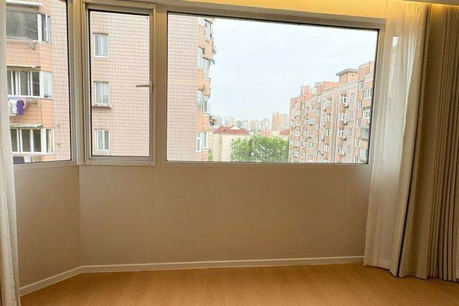 zhongshan park elevator 1BR/big living room@L2/3/4