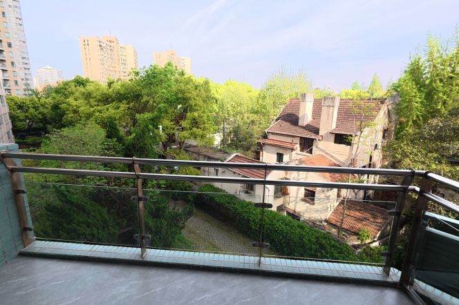 Tree view, 3Br 2Ba 175Sqm 1Balcony, Jiangsu rd., L2/11