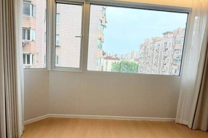 Zhongshan Park Station Elevator 1Br Line2/3/4