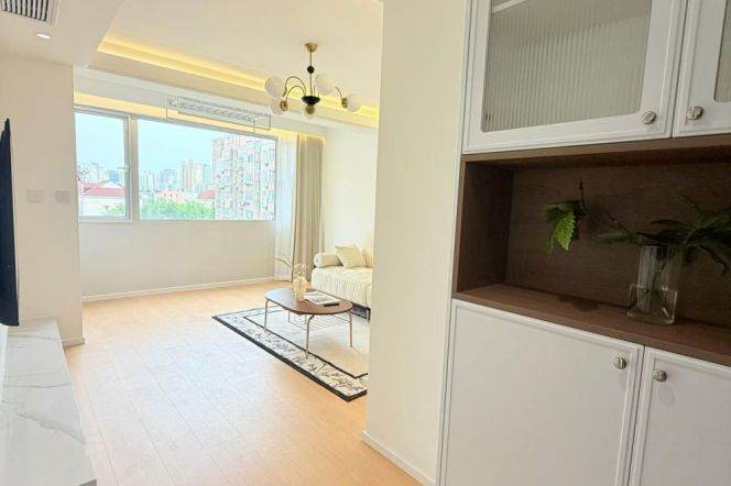 Zhongshan Park Station Elevator 1Br Line2/3/4