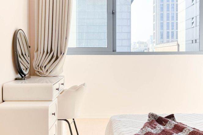 jiangsu rd Brand new 2BR/big living room@L2/11