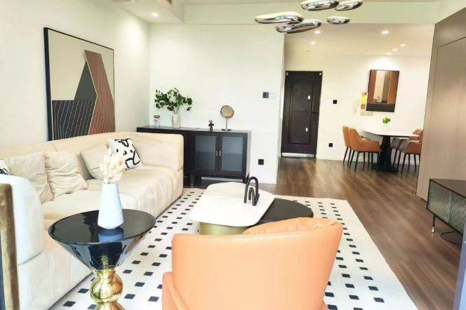 Brilliant City -2brs 98sqm -quiet environment- 1000 Trees Mall 