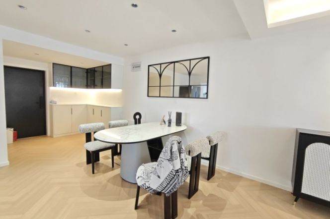 Big Livingroom 3br with Outdoor Balcony,Line 15 Wuzhong Road St.