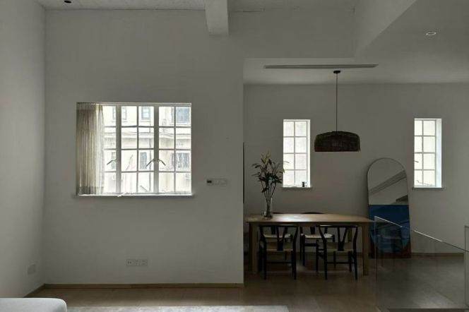 Bright 2br Apt in Sun Apts