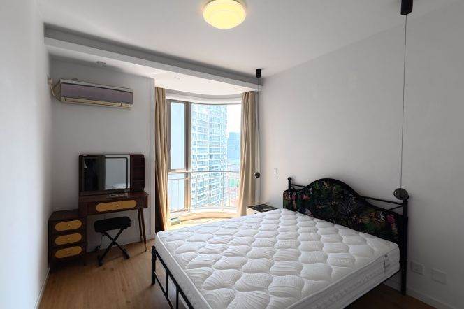 Good light, 2Br 110Sqm, Jing‘an temple, L2/7/14