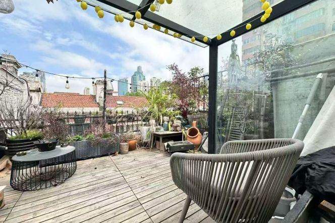 South Shanxi rd 2BR 2BATH with terrace