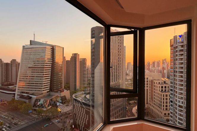 2Bdrs 1Bath Apt/Spacious&Modern&Bright/Nice Compound/L13/14 Wuning Rd/parking