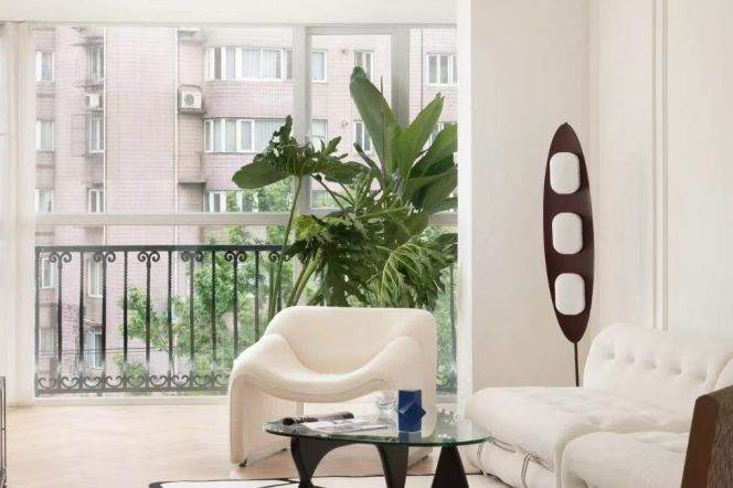 3 Brs, 2 Baths with Floor heating/Central ac/Oven/Parking lot, 140 sqm @ Songyuan metro L10