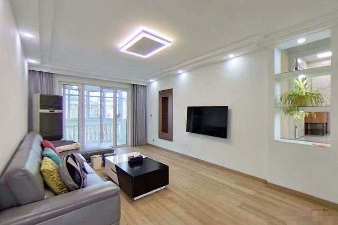 3BR 2baths near line 9 Caohejing Development Zone and Foreigners Street