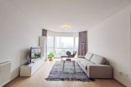 High floor 2br 2bt apt IAPM Gym & outdoor swimming pool 