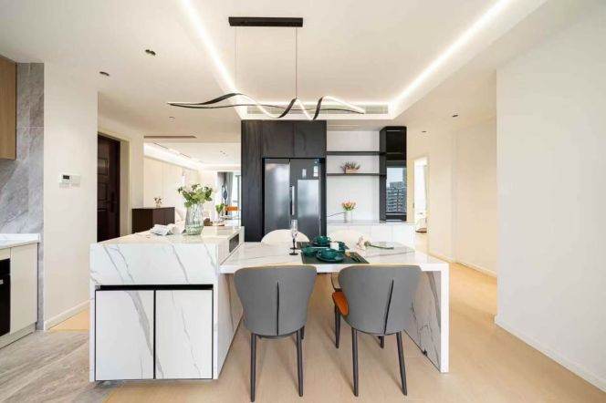 Modern 3brs with floor heating beside Century Park 