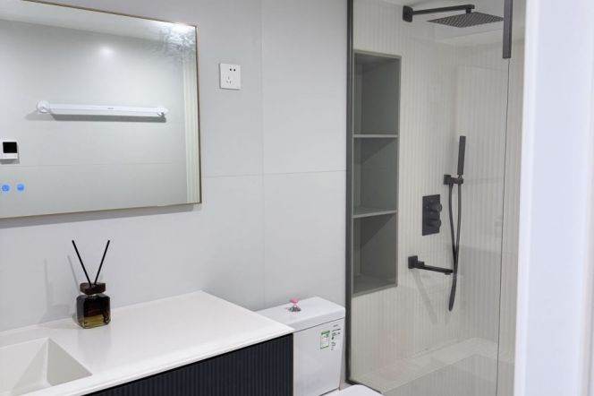 1Yard, Changshu rd., 3Br 1Ba, 