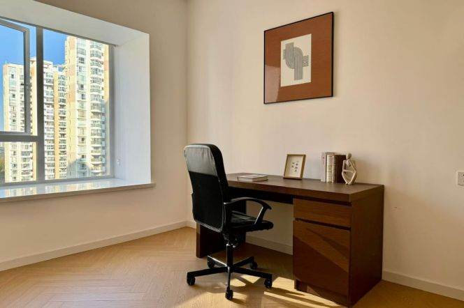 Suzhou creek, 3Br 2Ba 150Sqm, Weining rd., L2
