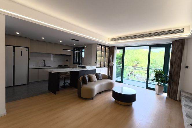 Tree view, 3Br 2Ba 175Sqm 1Balcony, Jiangsu rd., L2/11