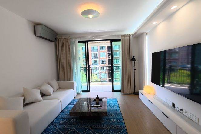 Natural light, 2Br 1Balcony 110Sqm, Wuding rd., L14
