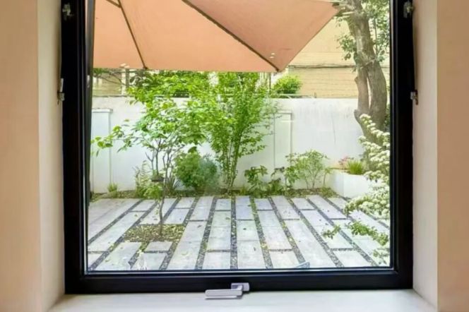 wuyuan rd/changshu rd 3br with garden