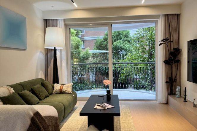 1Bdr 1Bath/Fabulous&Spacious /L2/3/4Zhongshan Park/Open Balcony/elevator