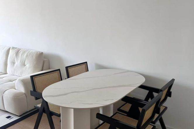 1 Bedroom apartment near JingAn temple 