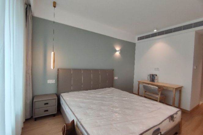 Stunning 2BR 2BT APT in Jing’an Most Popular Expats Community GYM & POOL