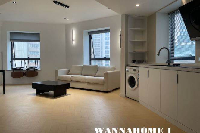 Spacious&Modern&Bright 1Bdr 1Bath Apt+Awesome View +West NanJing Rd CBD+Nice Building