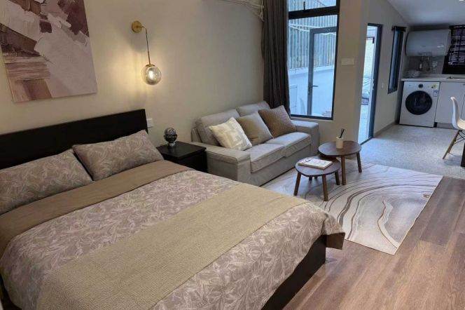 Cozy 1Brm With A Balcony Near Line 10/11 Jiaotong University