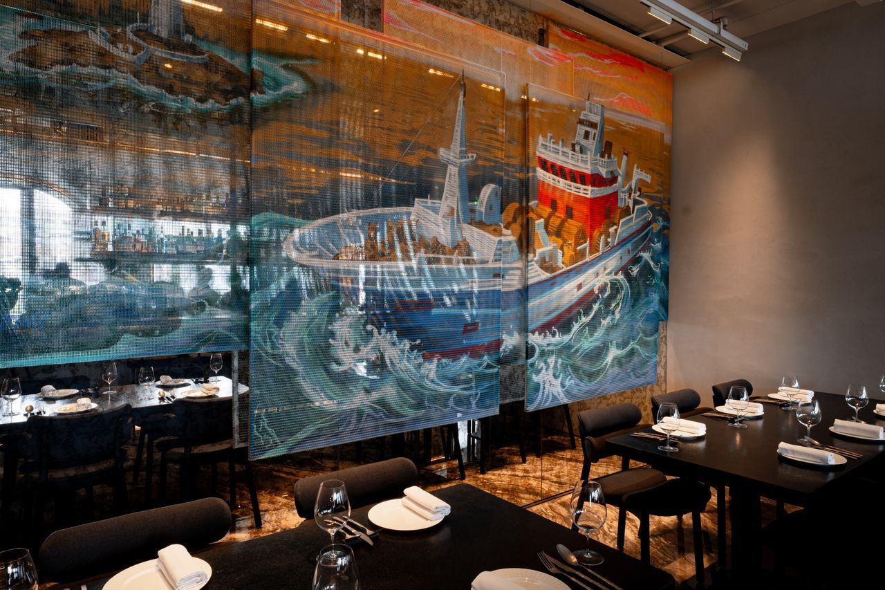 FATHOM Seafood Restaurant - 3
