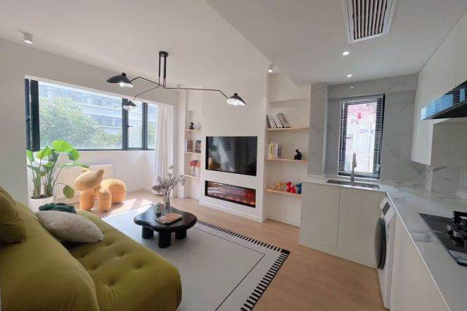 Jingxi Building — Boutique 1BR with Radiator Heating — 12,800 RMB