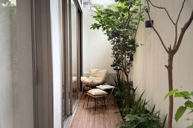  Historic 3br old apt with Yard nr Changshu Rd   Line 1/7   