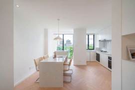 Cozy&Bright 3Br+Balcony with nice view @ L9/14