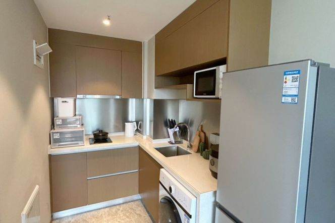 1br, balcony, subway L3Songfa ,new compound, key. 6.8k