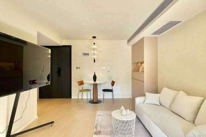 Bright Flat with nice view in Wuding Road