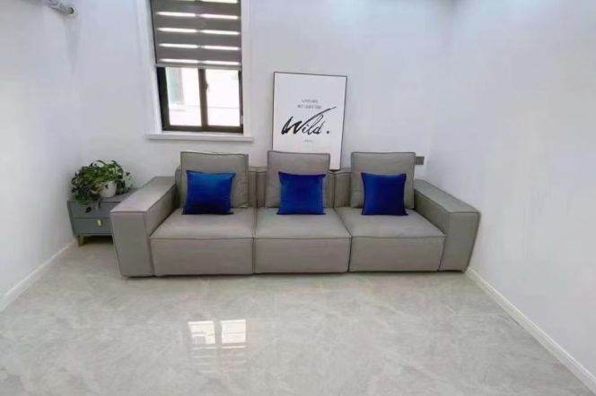 Weining rd/elevator 2br 1lr/all bright room/spacious&cozy,@L2