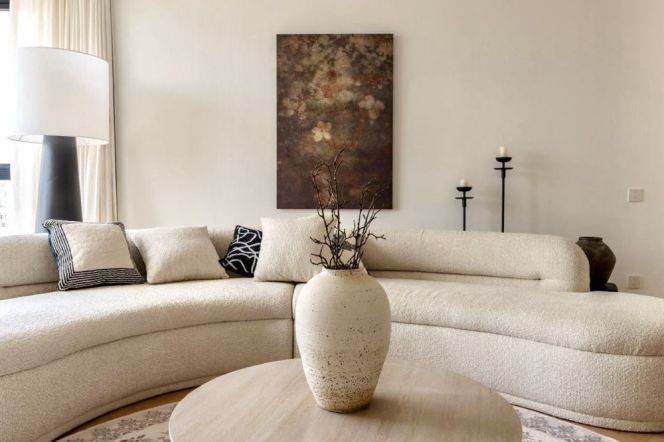 4 Brs, 3 Baths with Splendid View, 260 sqm, Floor heating/Central ac @ Lujiabang metro L8&9