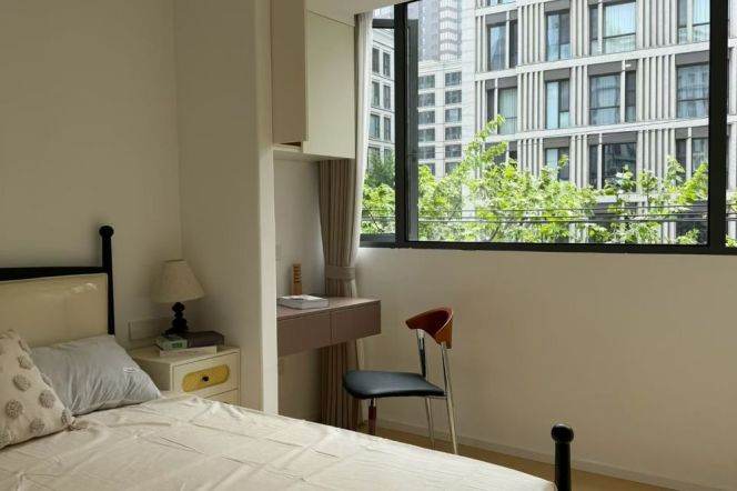 Fresh 1br Nr jingan temple M2/7