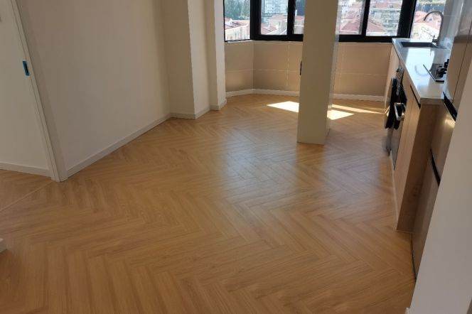 Jingxi Building — Boutique 1BR with Radiator Heating — 12,800 