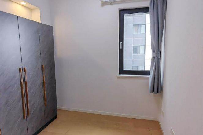 Good  Price 2 br next NYU shanghai ,5 mins walking to L6/8/11 Oriental sports center