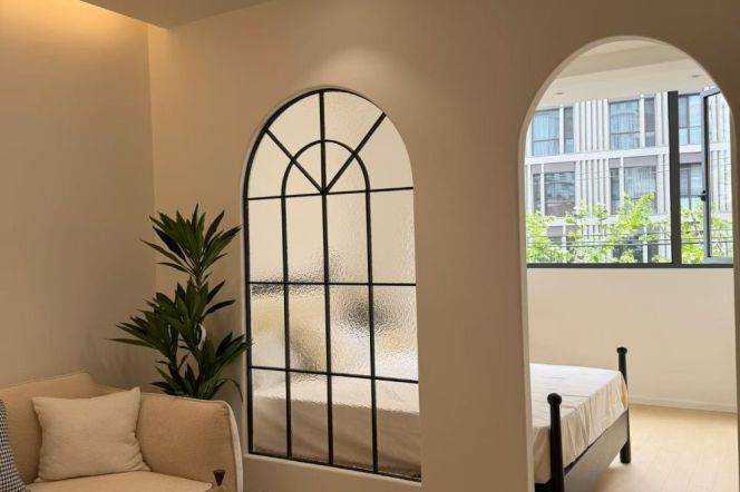 Fresh 1br Nr jingan temple M2/7